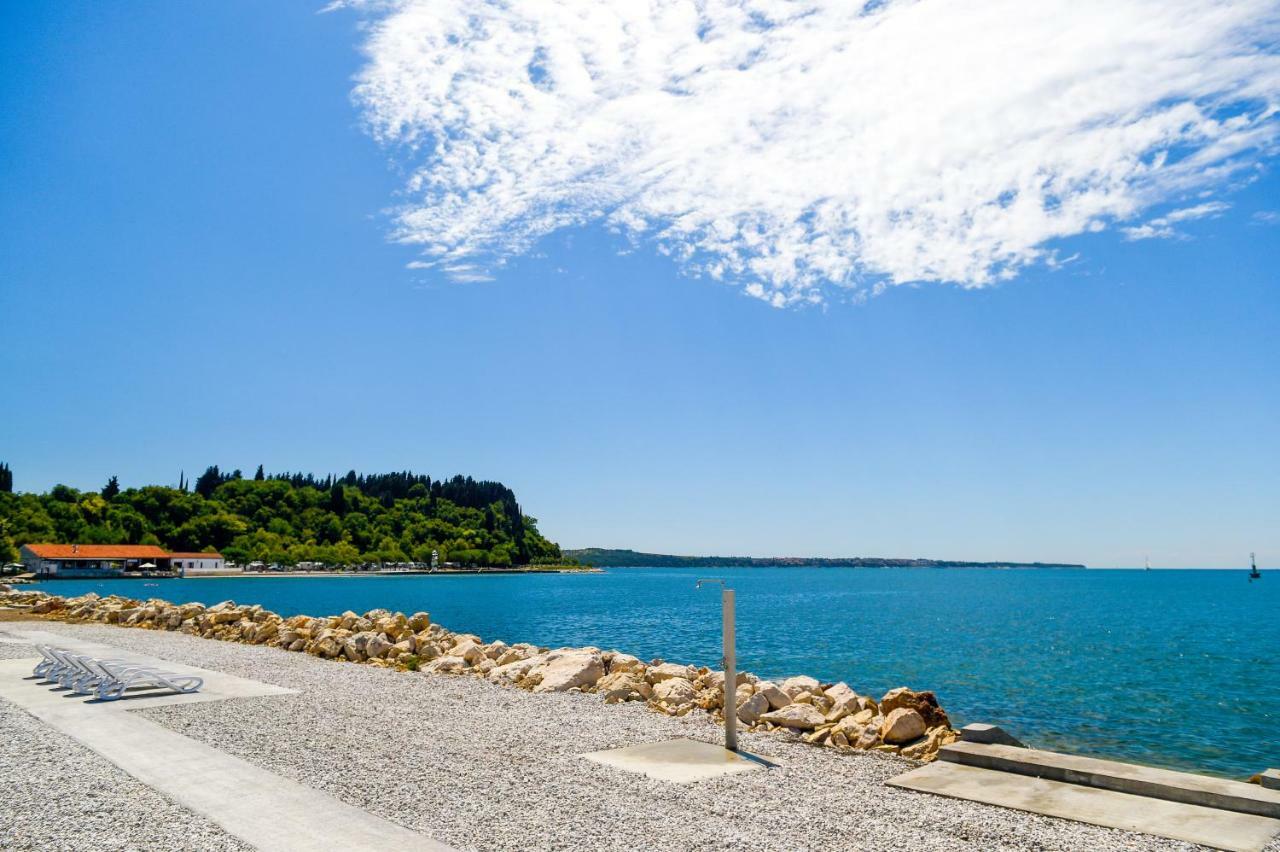 Floating Sea House Aurora Villa Portorož Exteriör bild